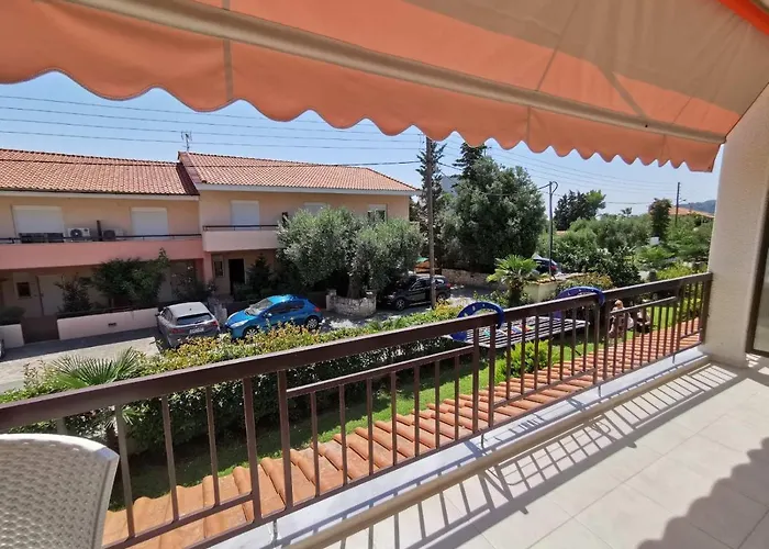 Amalthea Mola Kalyva